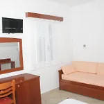 Aiolos Hotel 2*